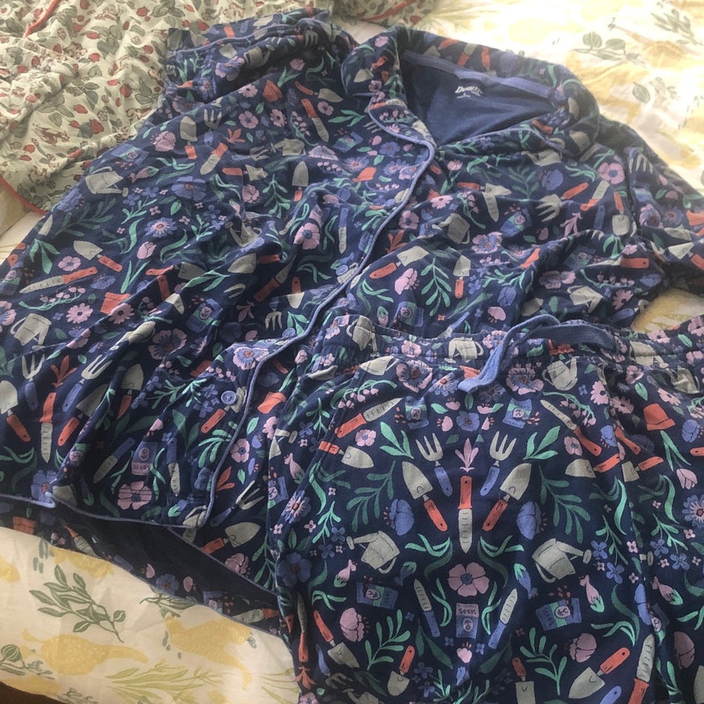 Duluth trading company 3 pajama short sets